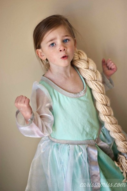 DIY Frozen Elsa dress