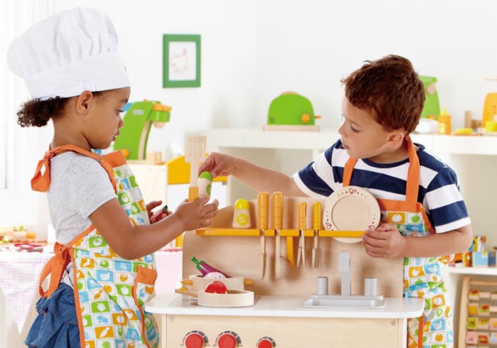 5 Wooden Play Kitchens That Appeal to Little Boys (and Girls Too)