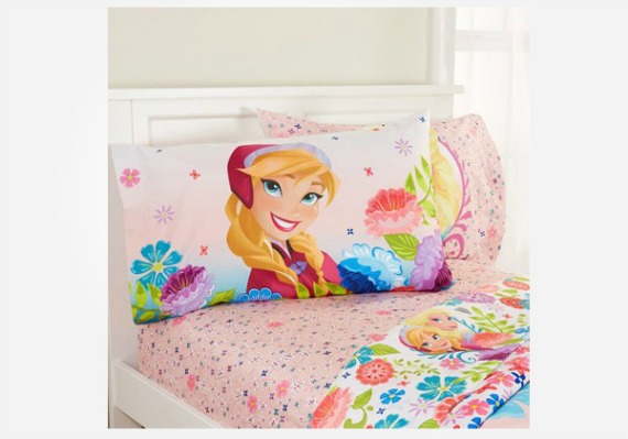 Disney Frozen gifts - this adorable Disney Frozen bedroom set will brighten up any kids room.