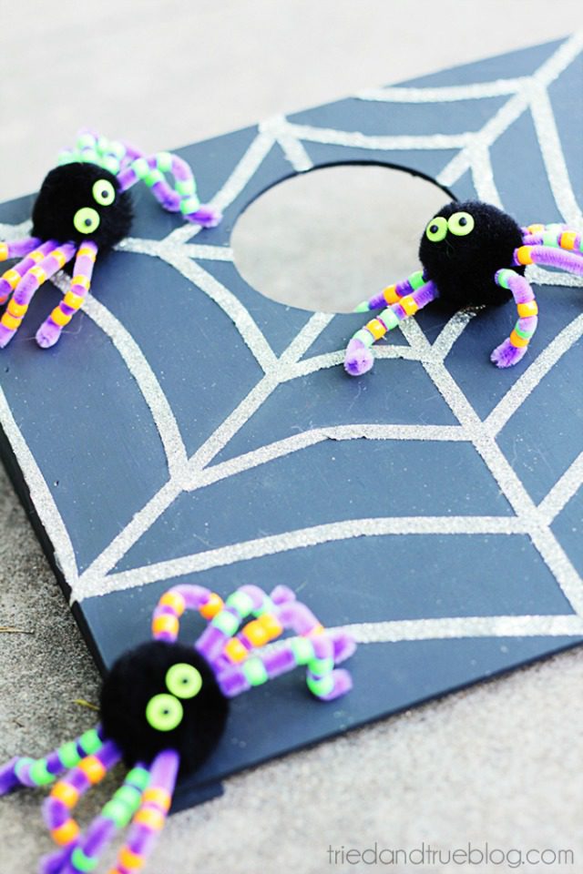 Halloween crafts for kids - DIY Halloween party game