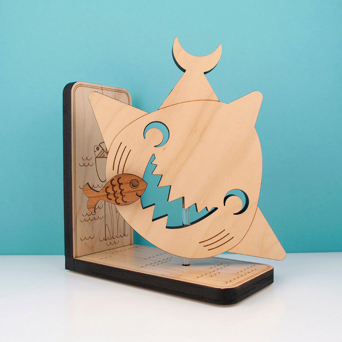 A great bookend for children who love sea life | kidslovethisstuff.com