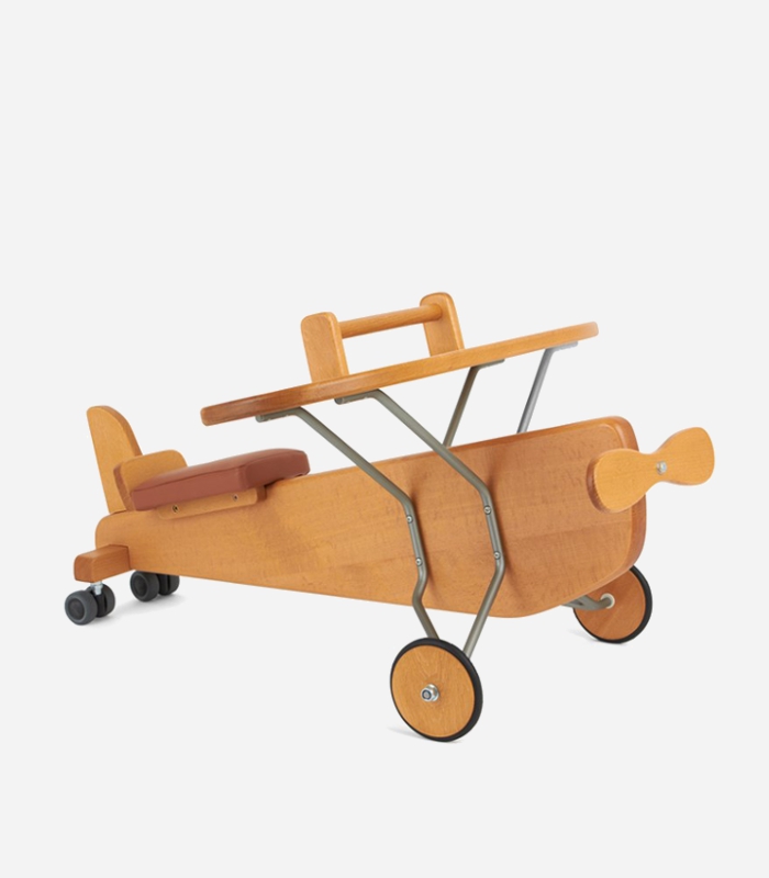 Wooden ride on plane. Awesome for both indoor and outdoor play | Gift for toddlers via kidslovethisstuff.com 