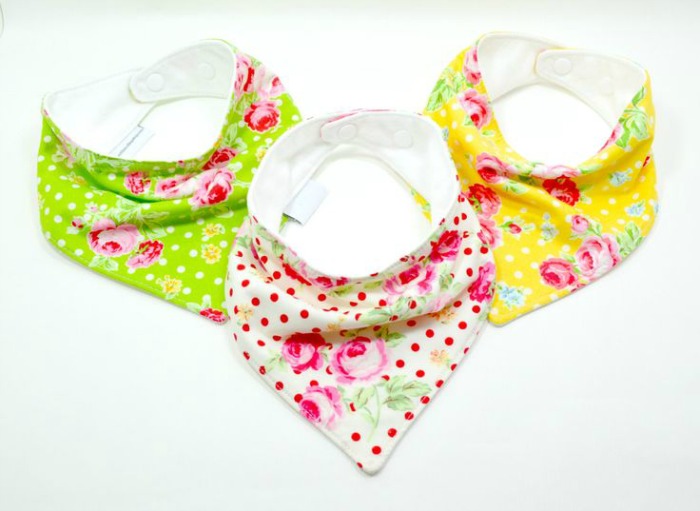 Baby gift inspiration: Bandana Bibs - a cool gift, keeping little one dry and super chic at the same time.