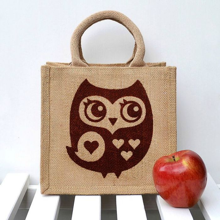 Screen printed jute lunch bag by Snowdon 