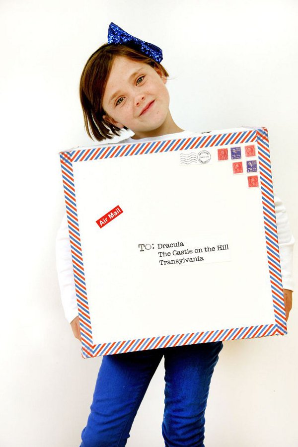 Non scary kids Halloween costumes to DIY - The air mail costume