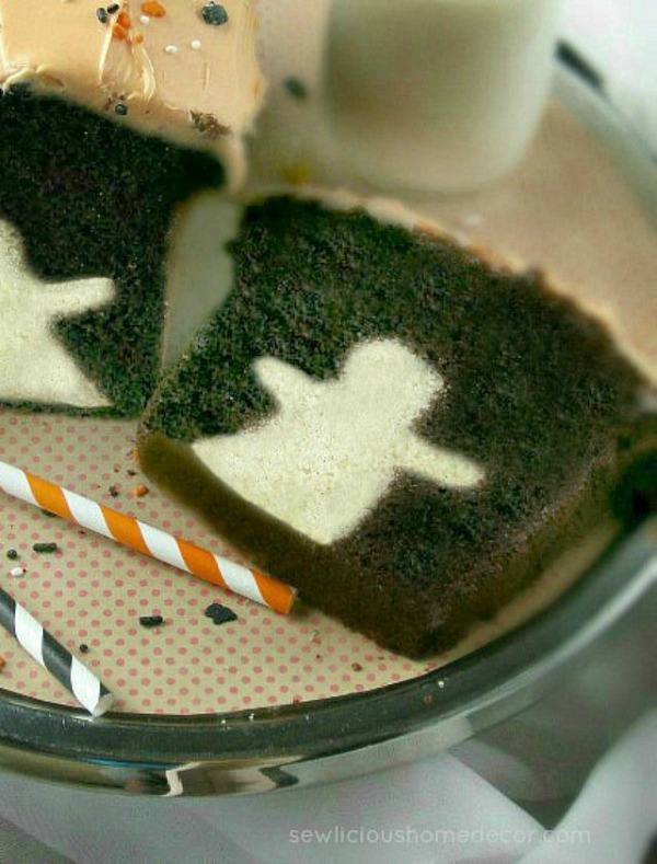 Creepy halloween desserts for kids - halloween ghost chocolate cake