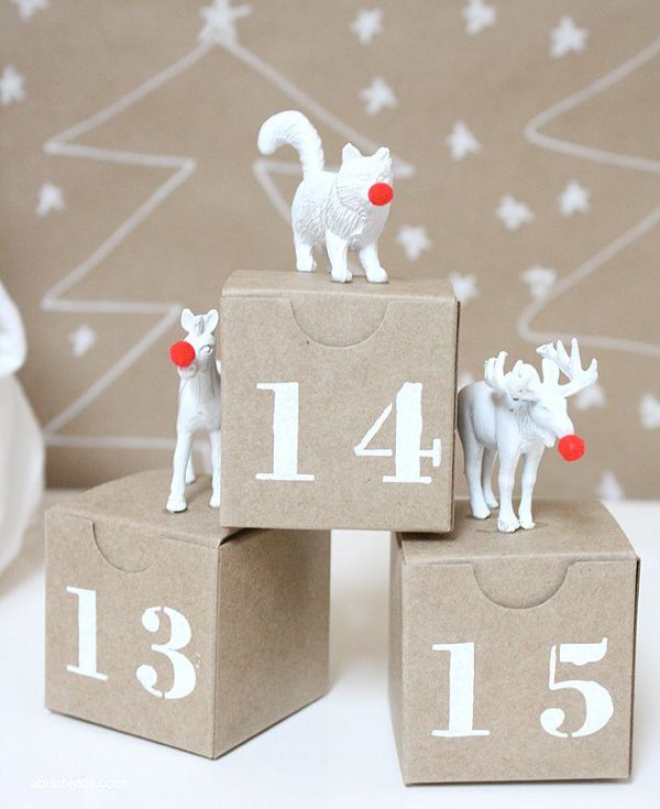 How many sleeps left until Christmas? 11 stylish DIY advent calendars to help you start the countdown the Christmas. Advent boxes via a Bubbly Life.