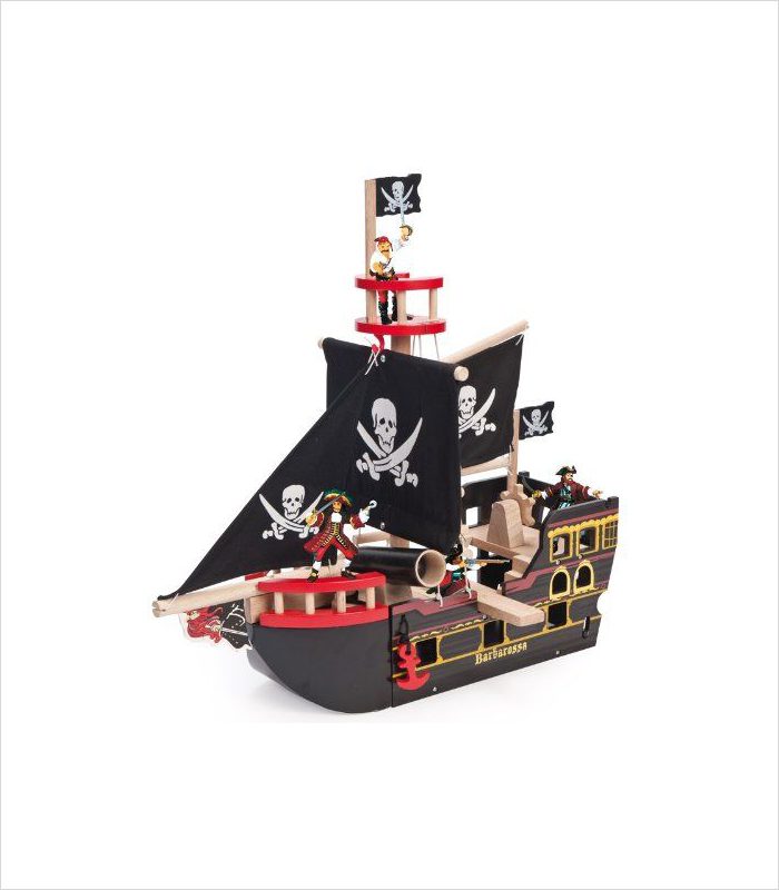 Know a 5 year old with a Pirate ship obsession? Gift ideas for 5 year olds - Wooden Barbarossa pirate ship.