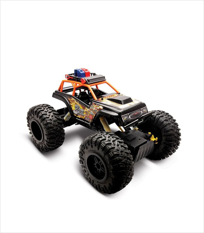 Maisto remote control rock crawler vehicle | A remote control vehicle that's made for rough terrain. Makes a pretty cool 9 year old gift idea.