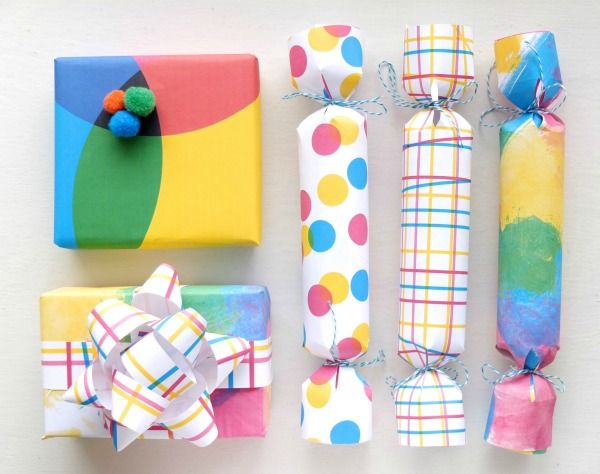 Make your own gift wrap - printable gift wrap with a modern design