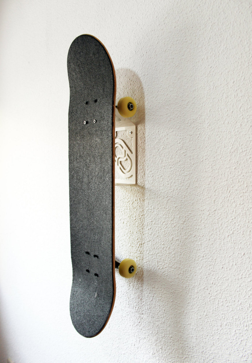 Stakeboard storage solution - steel skateboard rack