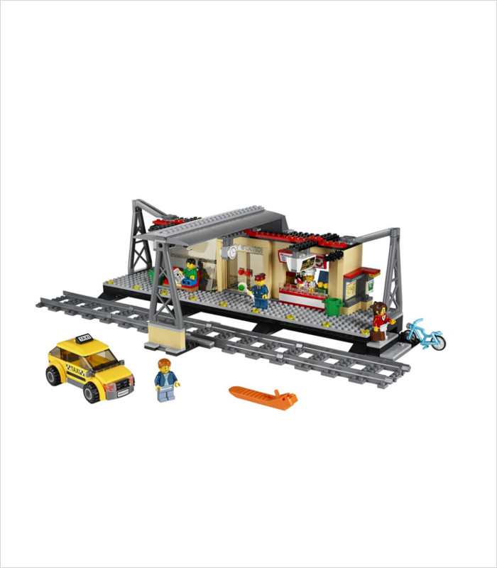 Coolest LEGO sets for kids - LEGO City Train Station