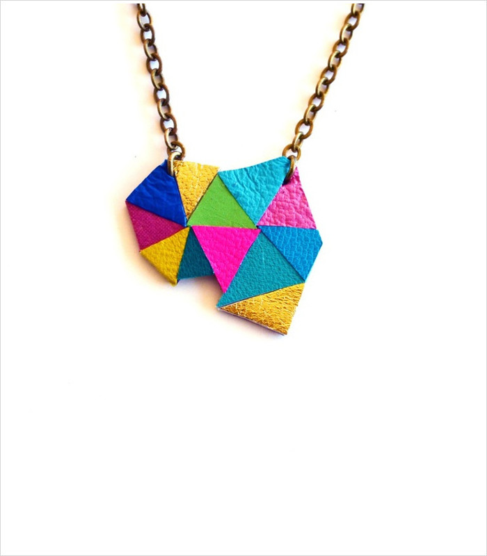 gifts-for-tween-girls-triangle-kaleidoscope-pendant