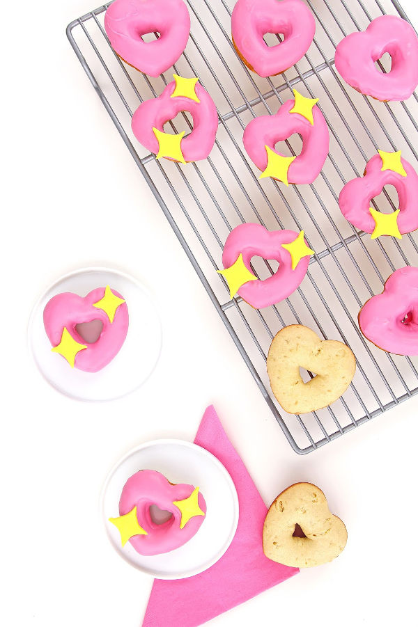 11 Heart Shaped Snacks and Treats Featuring Heart Emoji Donuts (via Aww Sam)